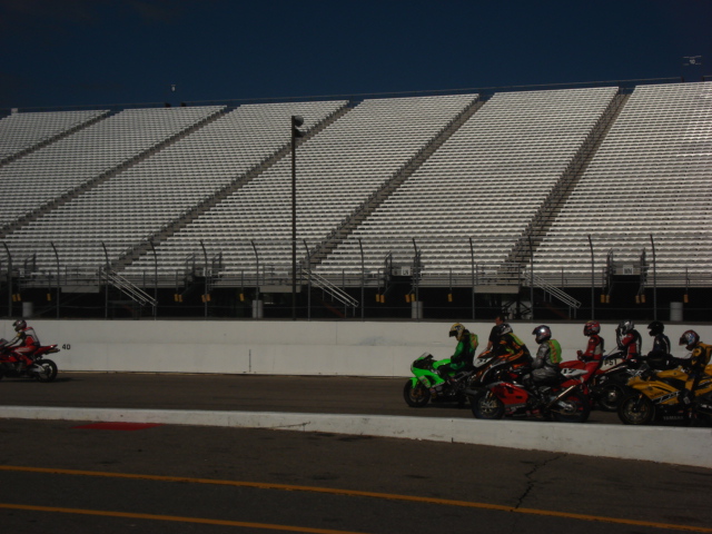gal/2007 Loudon Track Day/pictures_055.jpg